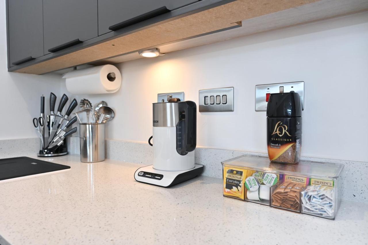 Spacious Designer 2Br Executive Apt, Near Beach & Marina, Central Location رامْسْغيت المظهر الخارجي الصورة