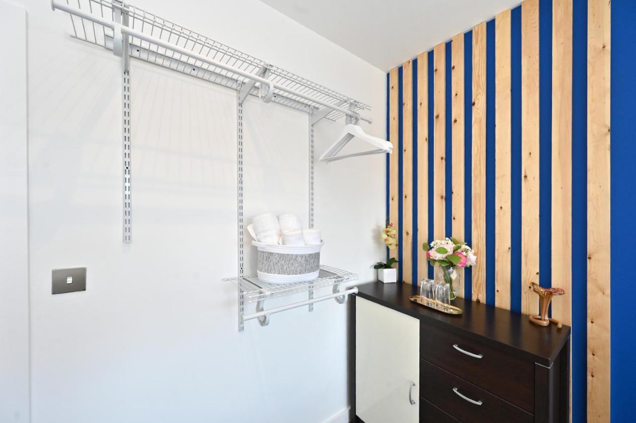 Spacious Designer 2Br Executive Apt, Near Beach & Marina, Central Location رامْسْغيت المظهر الخارجي الصورة